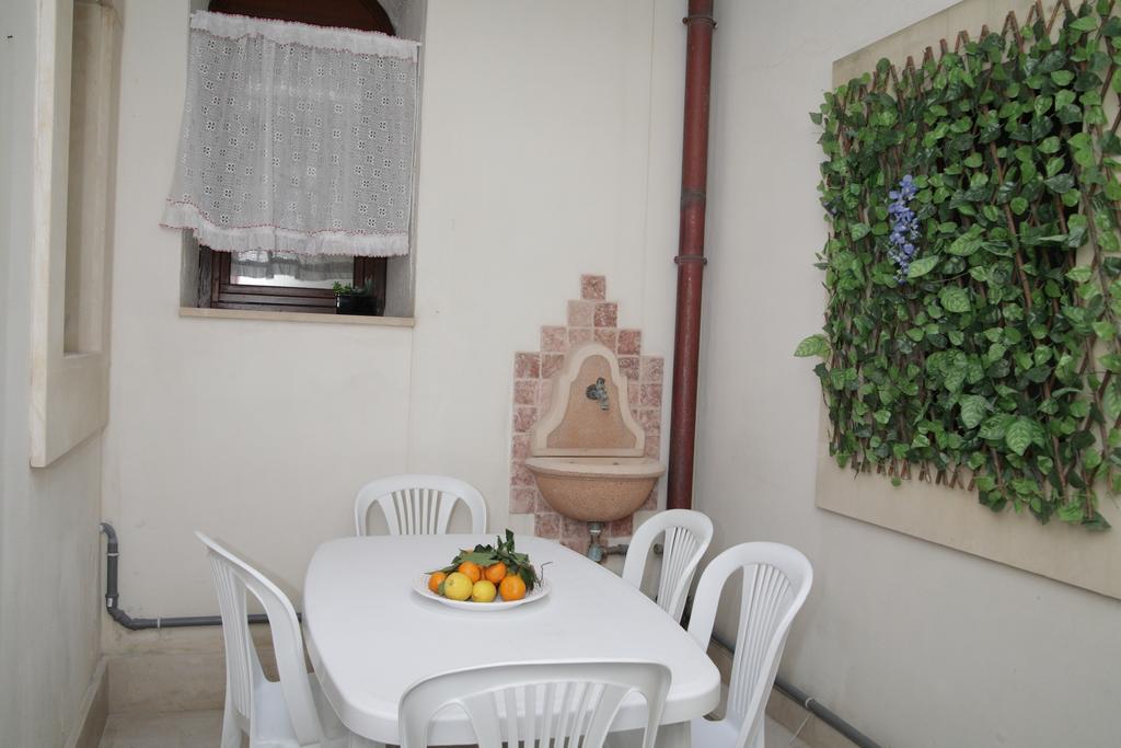 Maestranza Holiday Syracuse Extérieur photo